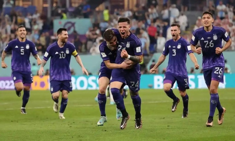 2022年卡塔尔世界杯：阿根廷队以2比0击败波兰队