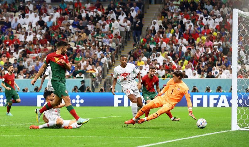 2022年卡塔尔世界杯1 8决赛：葡萄牙队以6比1大胜瑞士队