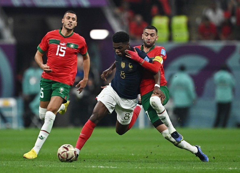 2022年卡塔尔世界杯半决赛：法国队以2比0击败摩洛哥队