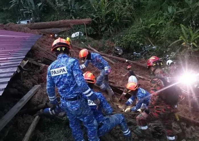 马来西亚山体滑坡已致13人死亡
