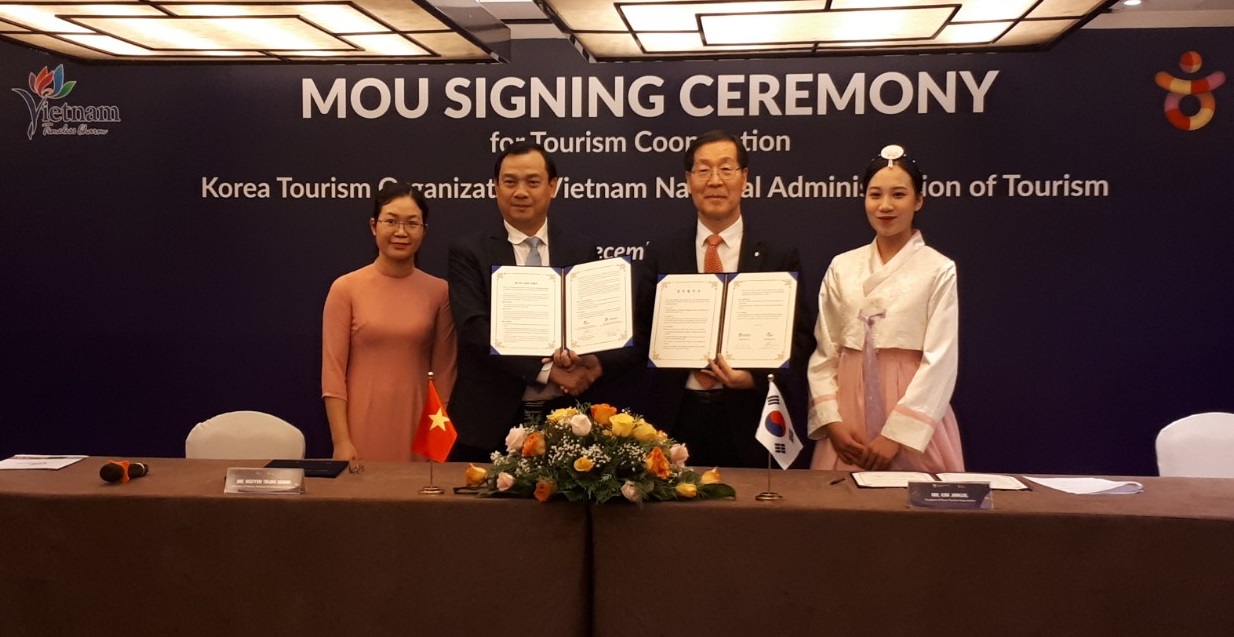 越南与韩国签署加强旅游合作备忘录