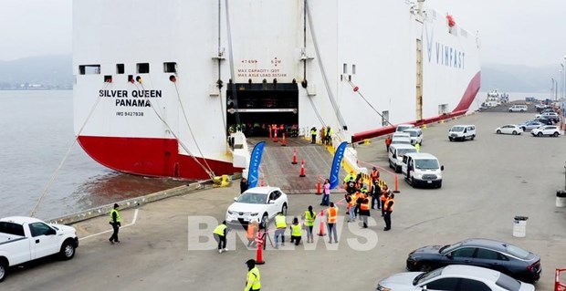 Vinfast首批999辆VF8电动汽车登陆美国加州