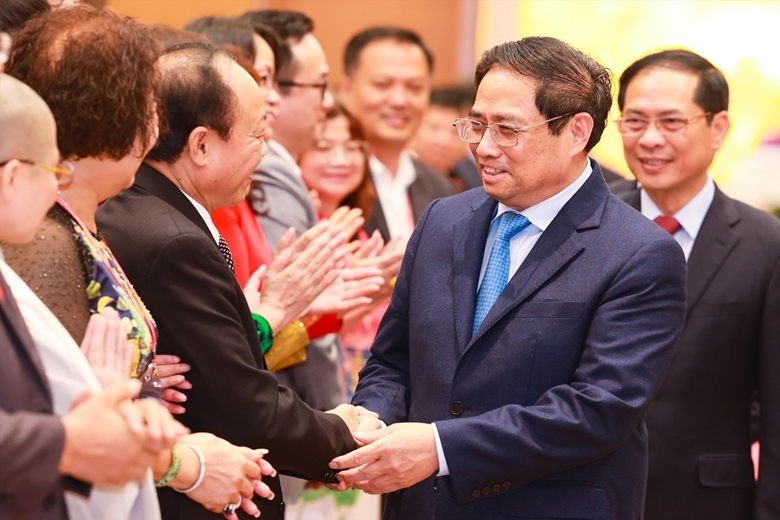 越南政府总理会见越南侨胞代表团