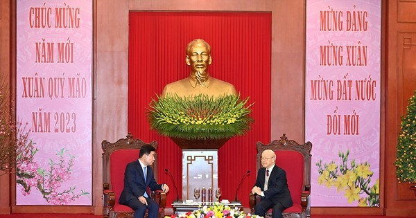 越共中央总书记阮富仲会见韩国国会议长金振杓