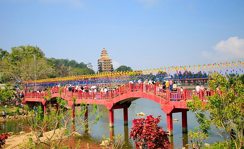 九龙江平原地区旅游景点春节期间吸引大量游客