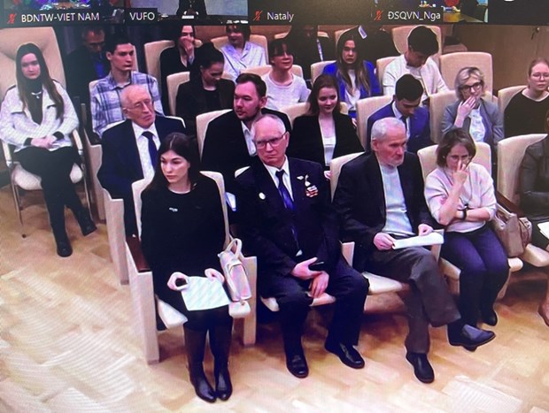 越俄建交73周年纪念会议在圣彼得堡隆重举行