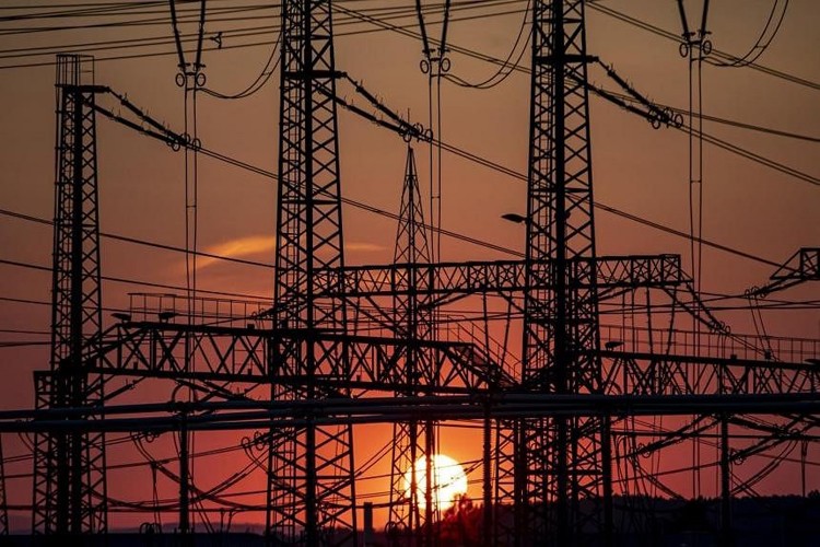 国际能源署：未来三年全球电力需求将加速增长