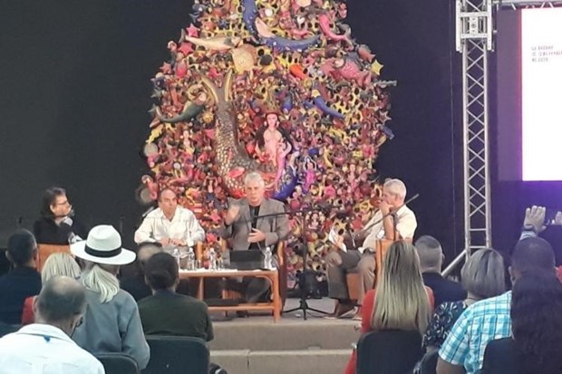 越南出席世界进步政党和左派运动杂志、报纸、政治理论第一次国际会议