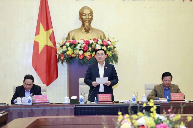 越南国会主席王廷惠：大力防范立法腐败