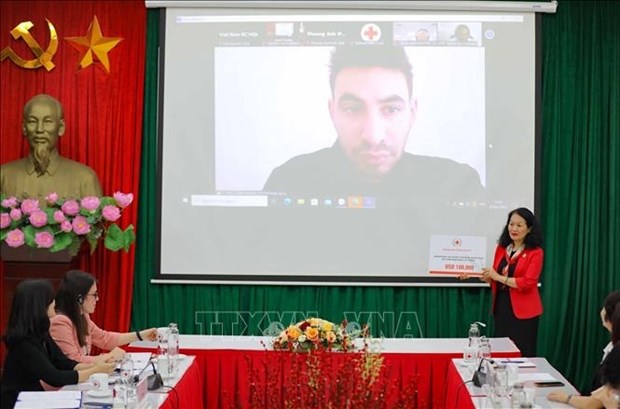 越南红十字会向土耳其和叙利亚地震受灾民众提供首批20万美元援助