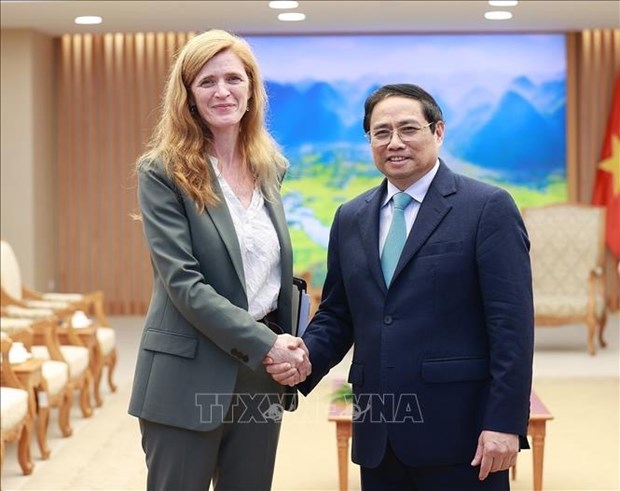 越南政府总理范明正会见美国国际开发署署长萨曼莎·鲍尔