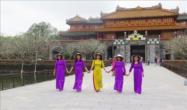 奥黛送温暖 温情常相伴