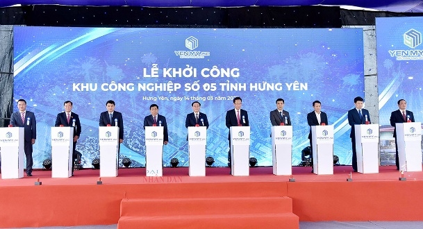 国会主席王廷惠赴兴安省进行视察调研