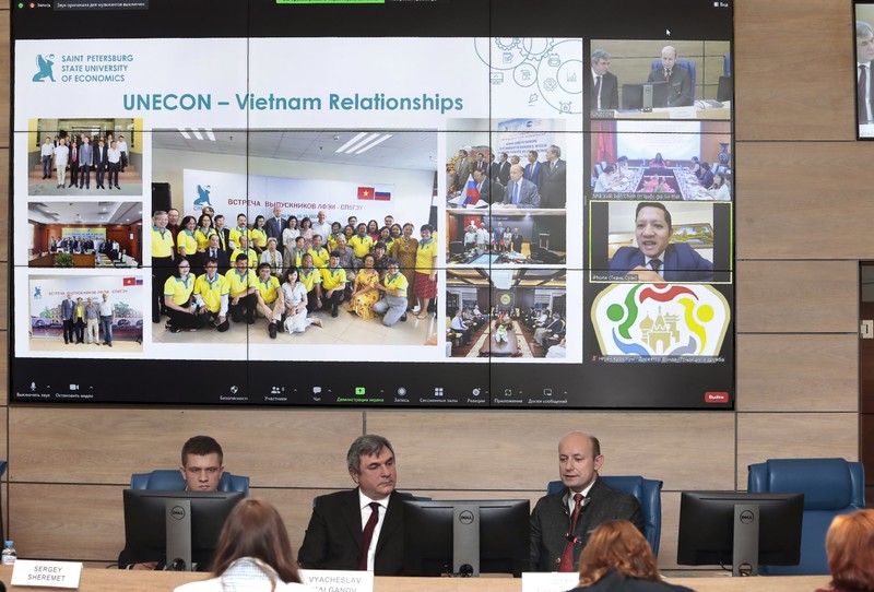 越俄推动出版领域合作