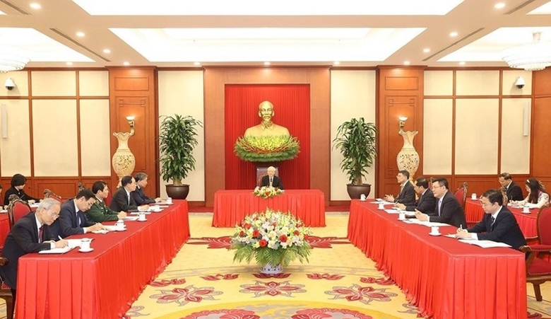 进一步深化越美全面伙伴关系