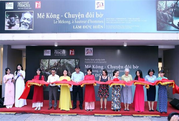 岘港市举行“湄公河-两岸故事”摄影艺术展