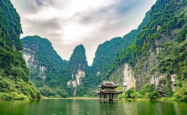 《福布斯》杂志：宁平是蕴藏着许多美丽自然奇观的“陆地下龙湾”