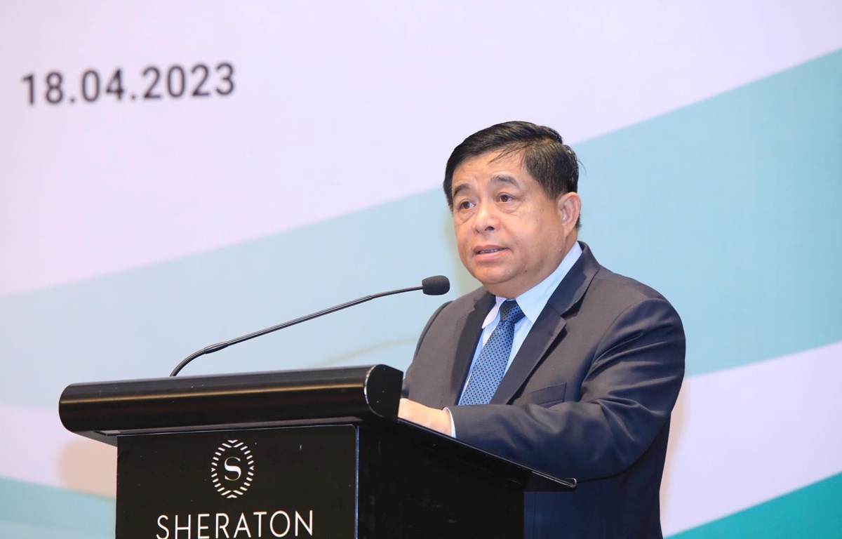 越南需采取突破性步骤以力争到2050年绿色经济规模达3000亿美元