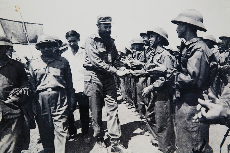 古巴领袖菲德尔•卡斯特罗访问广治省越南南方解放区的一些图片