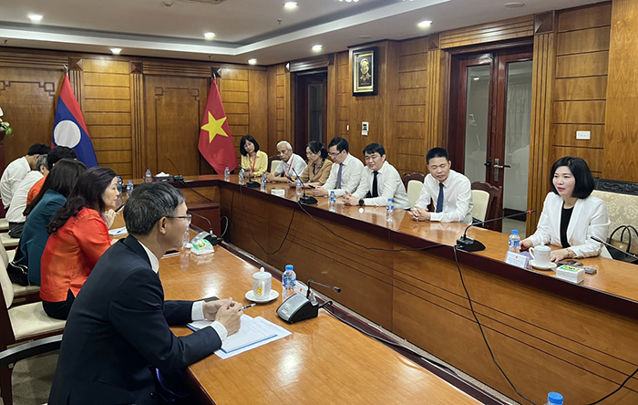 河内市工作代表团对老挝进行工作访问