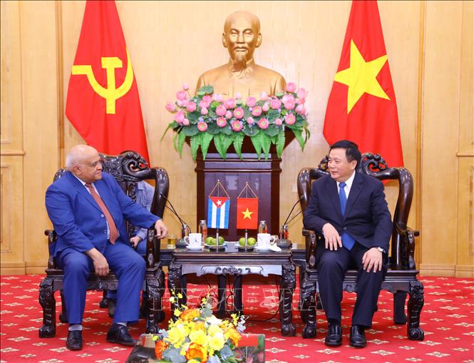 越南和古巴加强干部培训和培养合作