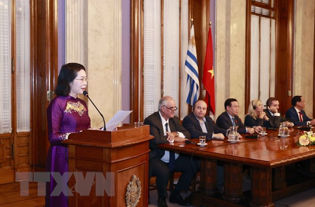 越乌友好议员小组正式成立