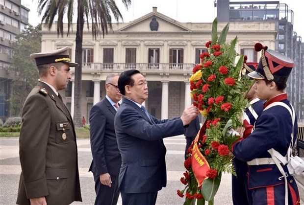 越南国会主席王廷惠访问乌拉圭引起乌拉圭舆论特别关注