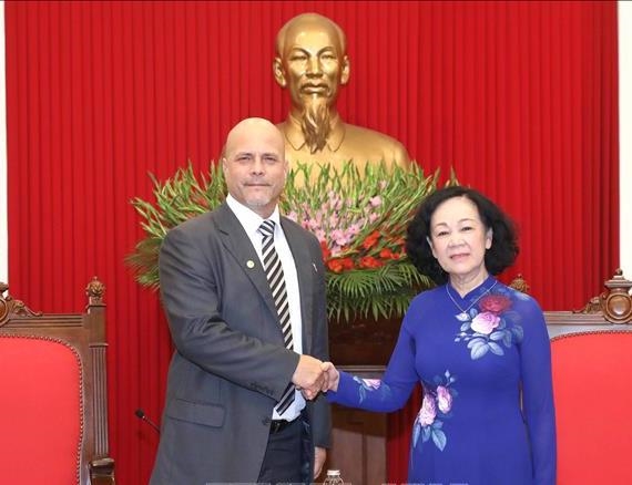进一步密切越南-古巴特殊友好关系