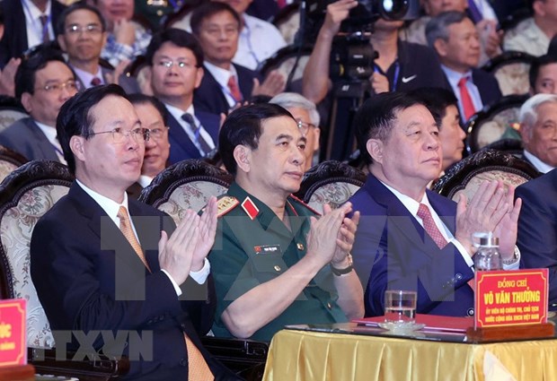 国家主席武文赏出席胡伯伯访问南定省60周年纪念活动