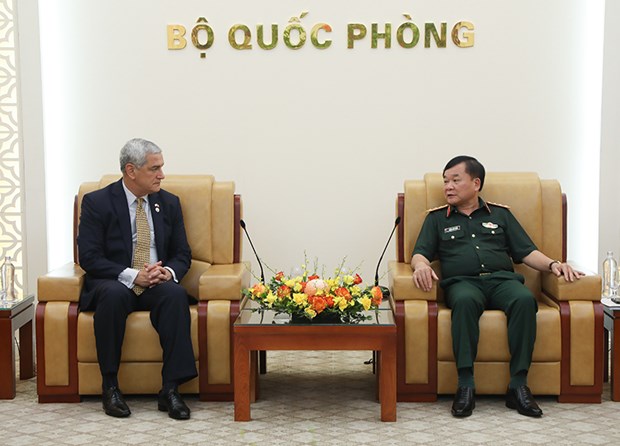 越南与美加强合作解决战争遗留问题