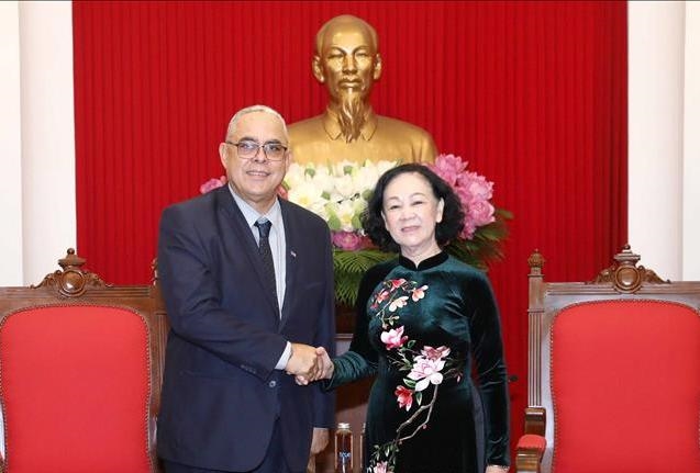 越共中央书记处常务书记张氏梅会见古巴哈瓦那市委代表团