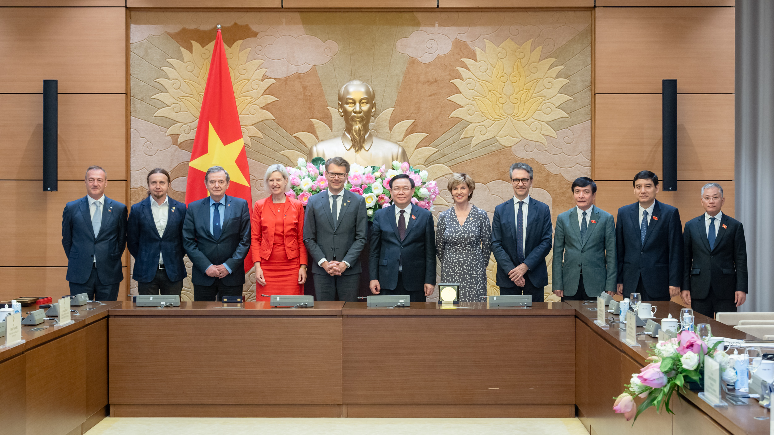 越南高度重视并希望促进与欧盟的关系