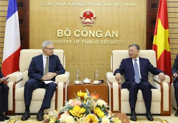 越南一向将法国视为优先合作伙伴之一