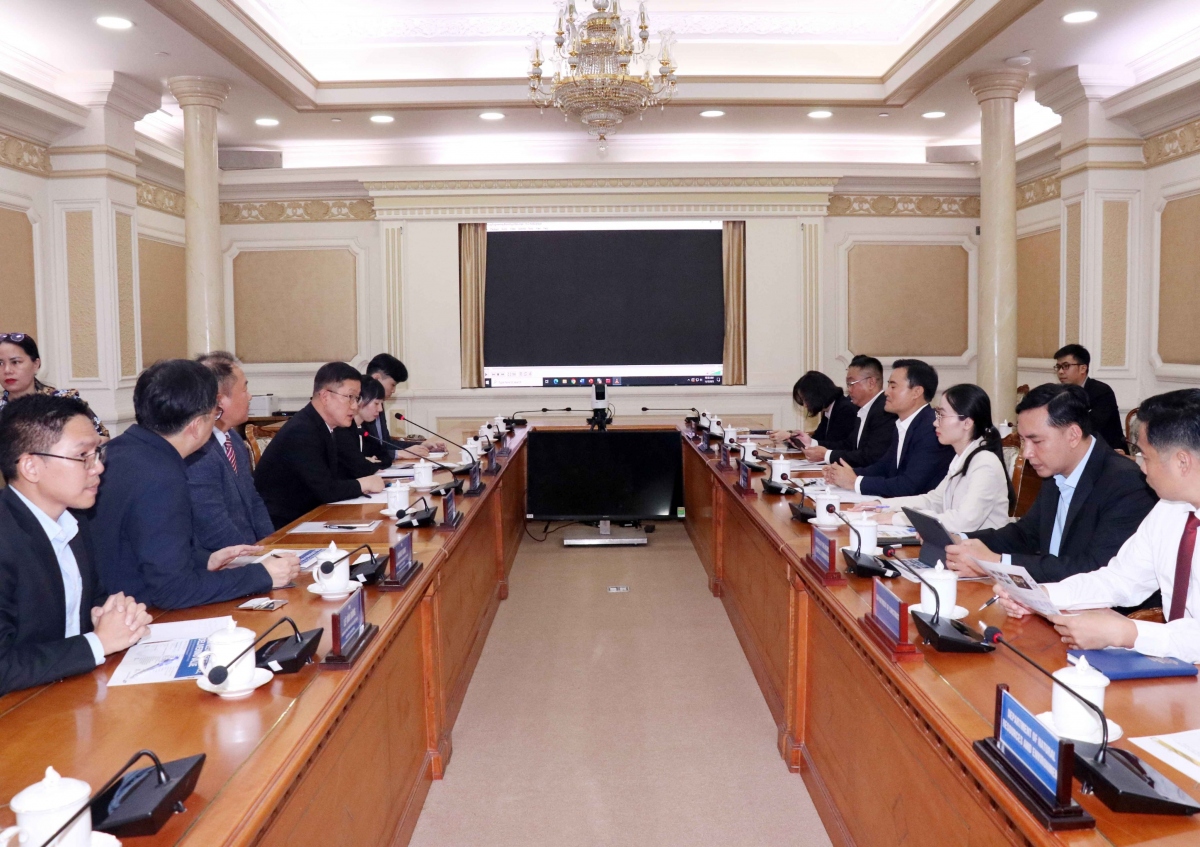 越南韩国三星工程建设公司愿加强与胡志明市的废水处理合作