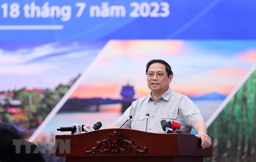 范明正总理：应制定发展东南部地区和促进区域互联互通的特殊政策机制