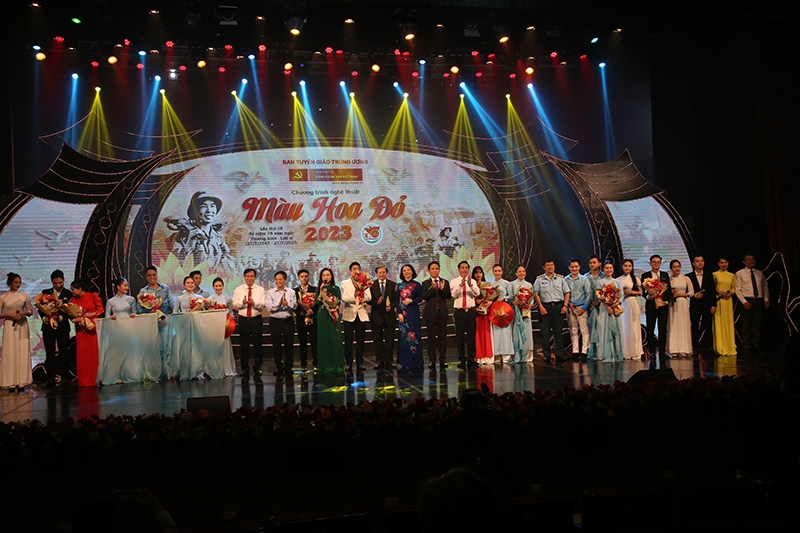 2023年第十六次“红色花”特别艺术晚会精彩举办