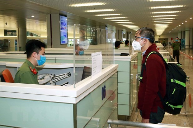 越南将对13个国家公民的入境临时居留时间延长至45天