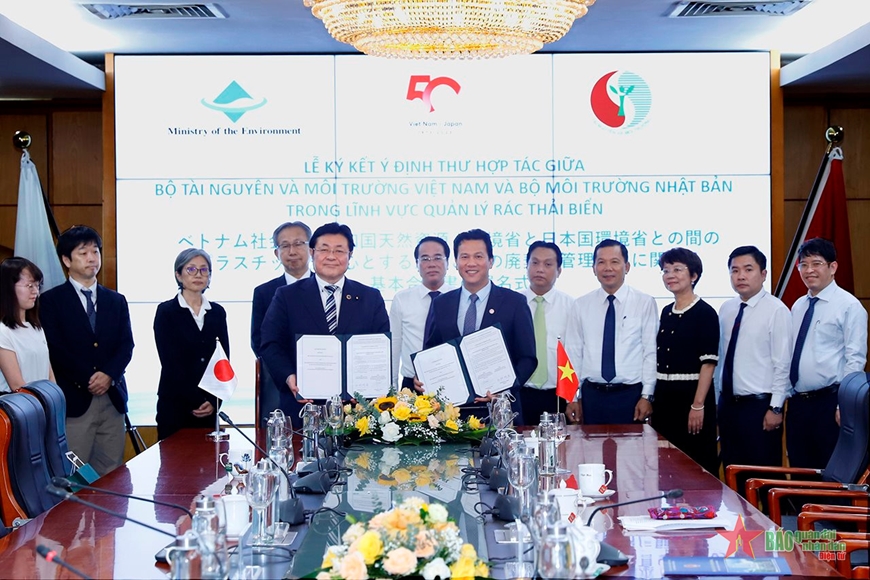 越南和日本签署海洋垃圾管理合作意向书