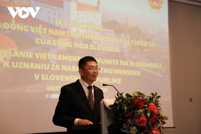 越南驻斯洛伐克大使馆举行越南人族群被斯洛伐克承认为少数民族的庆祝活动