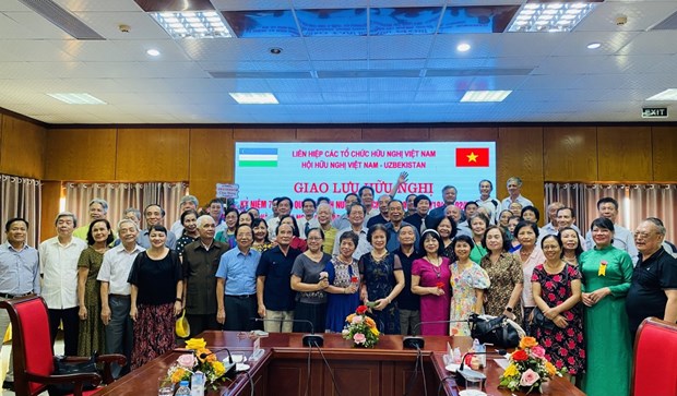 庆祝越南国庆78周年暨乌兹别克斯坦独立32周年友好交流会在河内举行