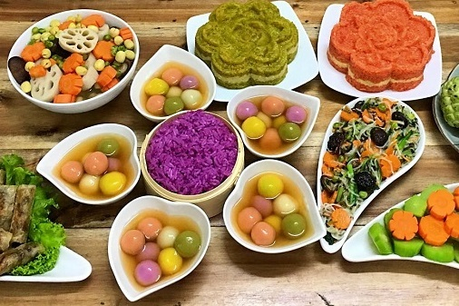 盂兰盆节市场商品丰富 供应充足