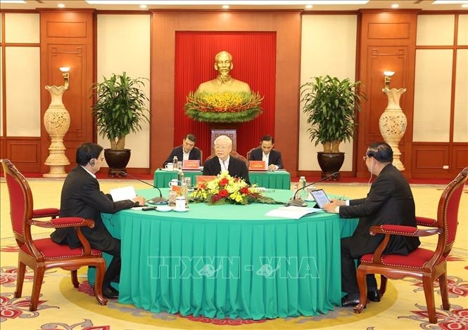 加强越柬老三国传统友好关系