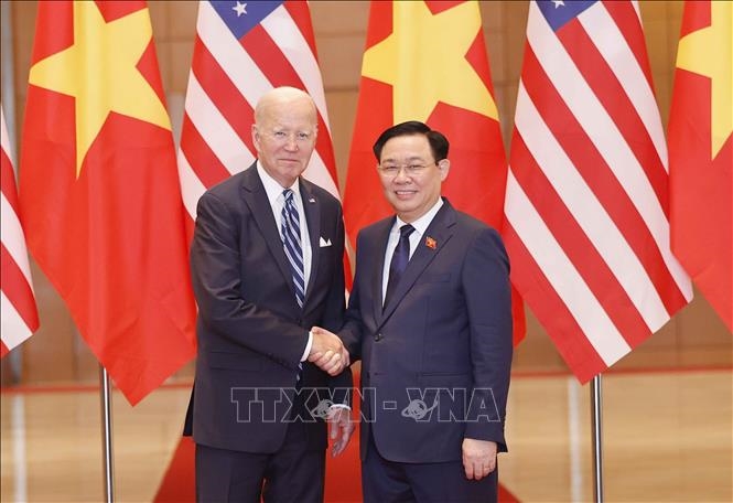 越南国会主席王廷惠会见美国总统拜登