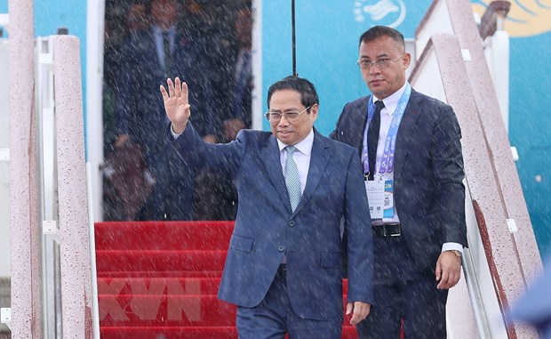 范明正总理抵达南宁 开始出席第20届东博会和峰会之行