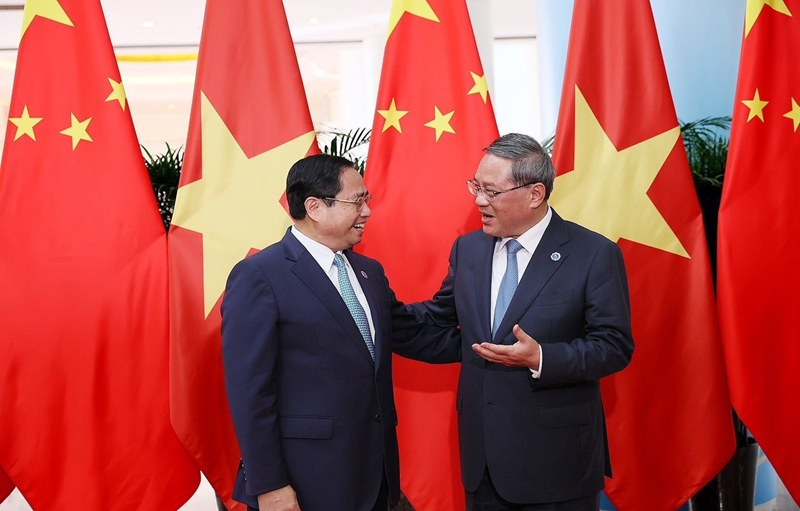 越南政府总理范明正与中国国务院总理李强举行会谈