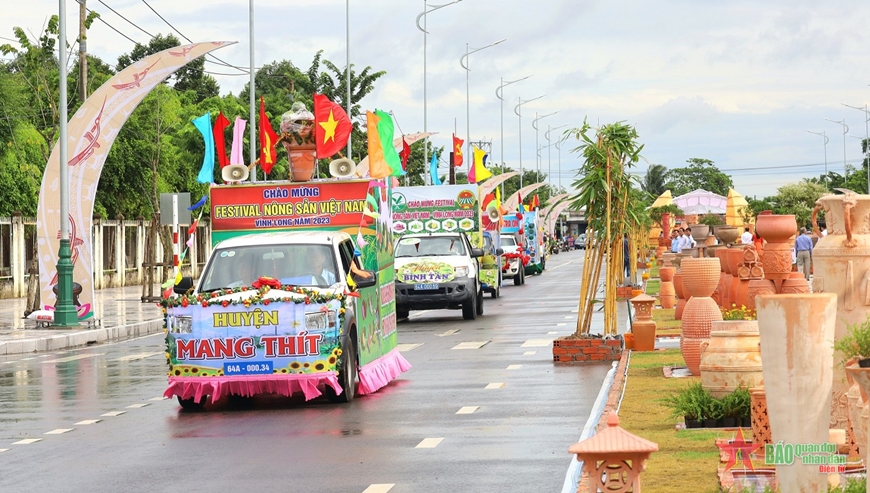 越南农产品节吸引游客10万人次参加