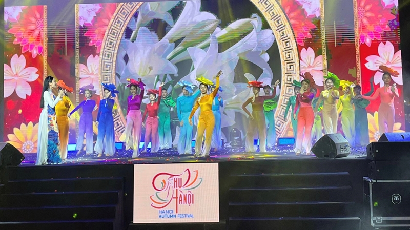 河内秋季节精彩开幕