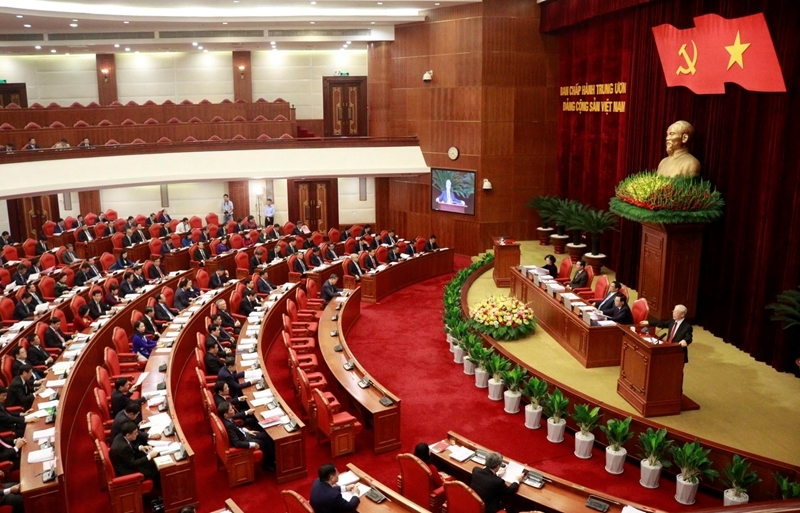 越共十三届八中全会第四号公报