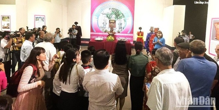 雄王祭祀信仰和富寿川曲专题展在多乐省举行