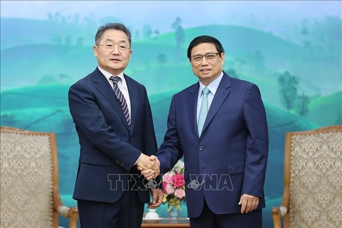 越南政府总理范明正会见安靠科技公司副总裁Ji Rong Rip